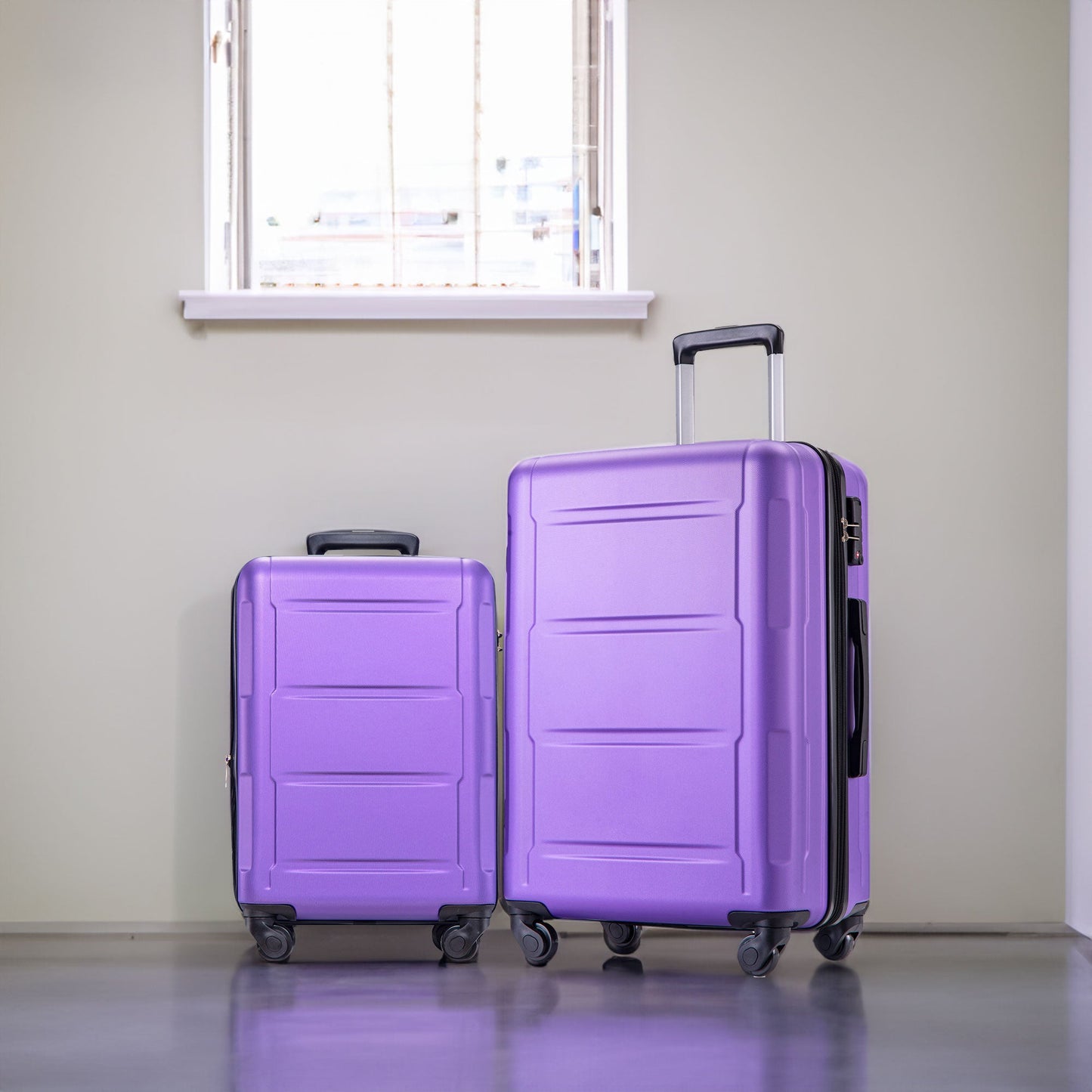 Expandable 2 Piece Spinner Luggage Set TSA Lock