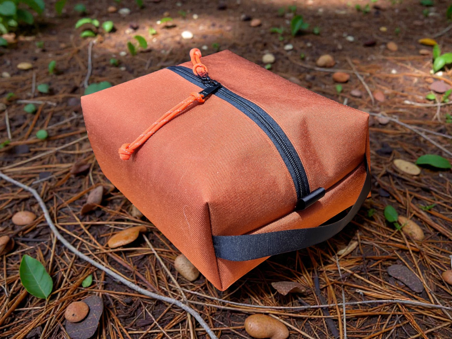 Rugged Durable Dopp Kit Travel Toiletry Makeup Bag