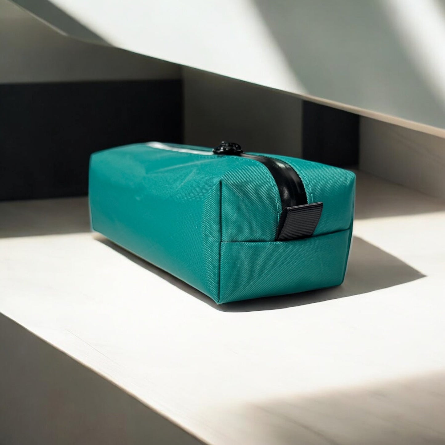 Rugged Durable Dopp Kit Travel Toiletry Makeup Bag