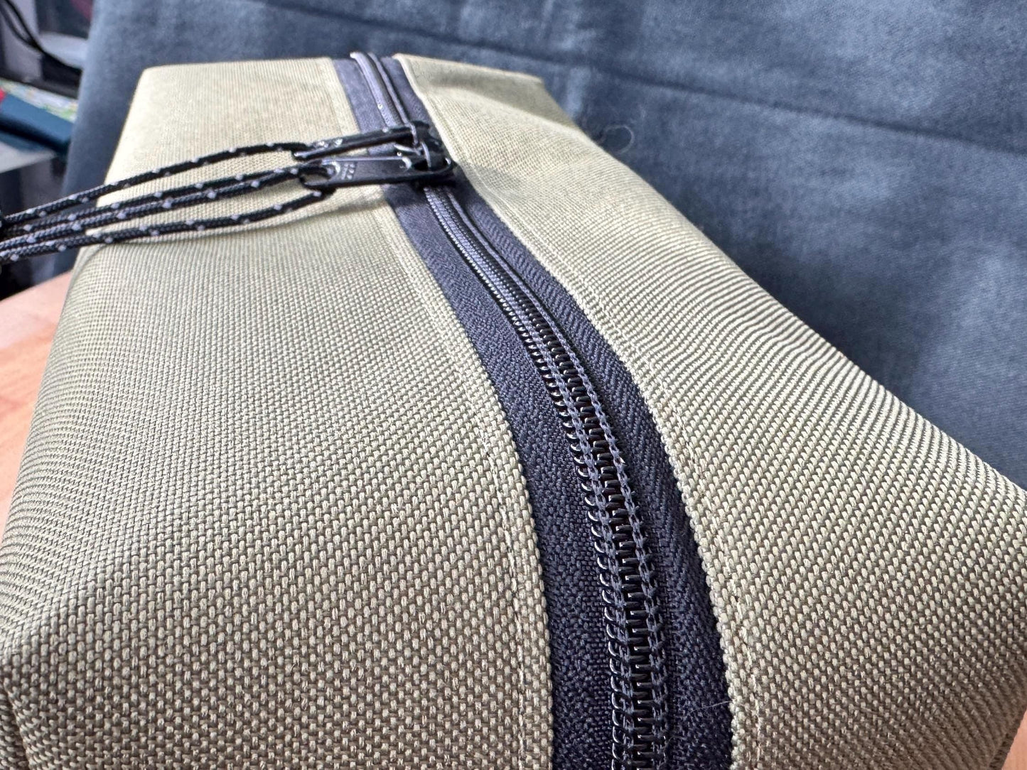 Rugged Durable Dopp Kit Travel Toiletry Makeup Bag